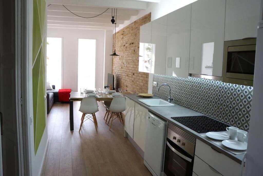 Barcelona Industrial Style Apartment L'Hospitalet de Llobregat Exterior foto